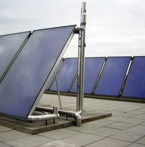 Instalación solar térmica en una comunidad de vecinos - Termicalia - Especialistas en mantenimientos de instalaciones de energía solar, térmicas y fotovoltaicas en la Comunidad de Madrid - 054